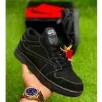 AJ -1 LOW TRAVIS SCOTT BLACK (PREMIUM BATCH)