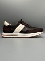 TOMMY CORE STEET BROWN.