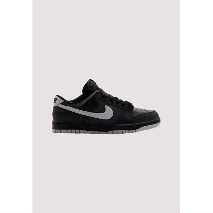 NIKE SB DUNK LOW OG BLACK SPIDERMAN
