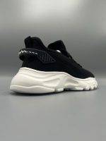 GIRL'S BLUSHFLEX BLACK RUNNERS . - Image 2