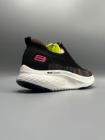 GIRL'S SKECHERS MAXCUSHION BLACK. - Image 2