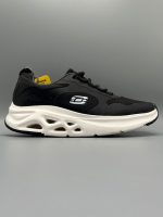 SKECHERS SHADOWCUSH SLIP-ON BLACK.