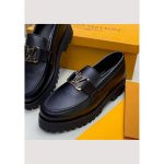LOUIS VUITTON BLACK FORMAL MEN SHOES.