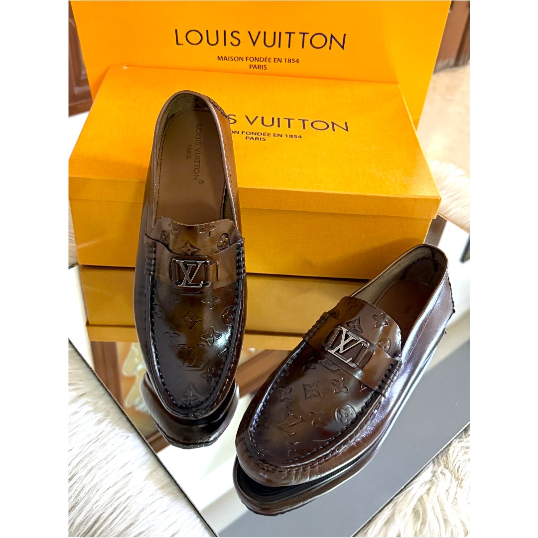 louis-vuitton-brown-formal-shoes-1 LOUIS VUITTON BROWN EMBOSSED LOGO FORMAL MEN SHOES.