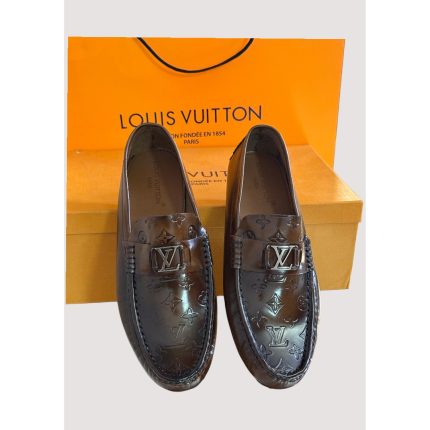LOUIS VUITTON BROWN EMBOSSED LOGO FORMAL MEN SHOES.