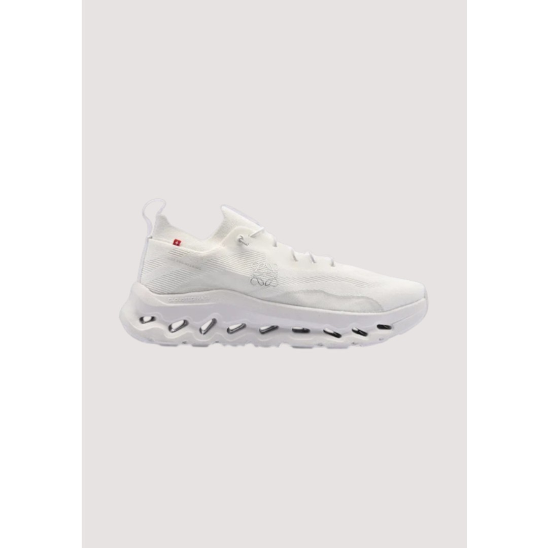 ONCLOUD-TILT-X-LWE-ALL-WHITE-1 ONCLOUD TILT X LWE – ALL WHITE