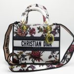 LADY CHRISTIAN WHITE BROWN DIOR MEDIUM LITE BAG.
