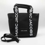 MAC JACOBS SMALL TOTE BLACK HAND BAG.