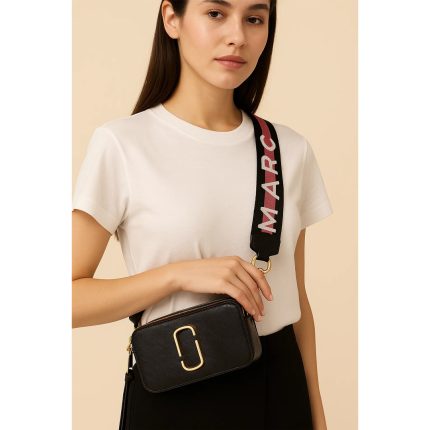 MARC JACOBS SNAPSHOT CAMERA BAG BLACK GOLD LOGO STRAP