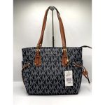 MICHAEL KORS VOYAGER TOTE MK GRAY SIGNATURE BAG.
