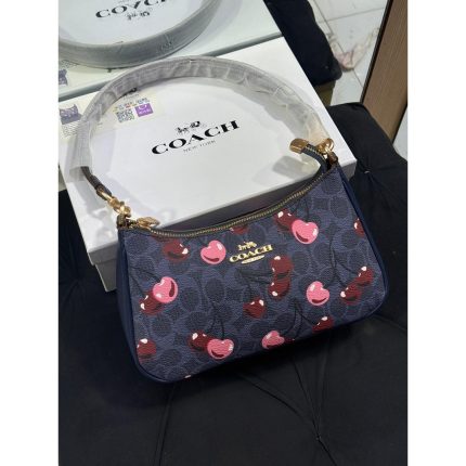 COACH TERI SHOULDER NAVY BAG
