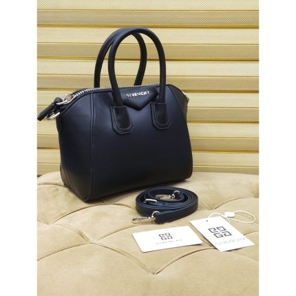 GIVENCHY ANTIGONA SATCHEL BLACK HANDBAG