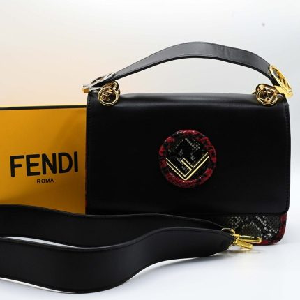 FENDI BLACK SMALL KAN SHOULDER BAG.