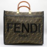 FENDI BLACK SMALL KAN SHOULDER BAG.