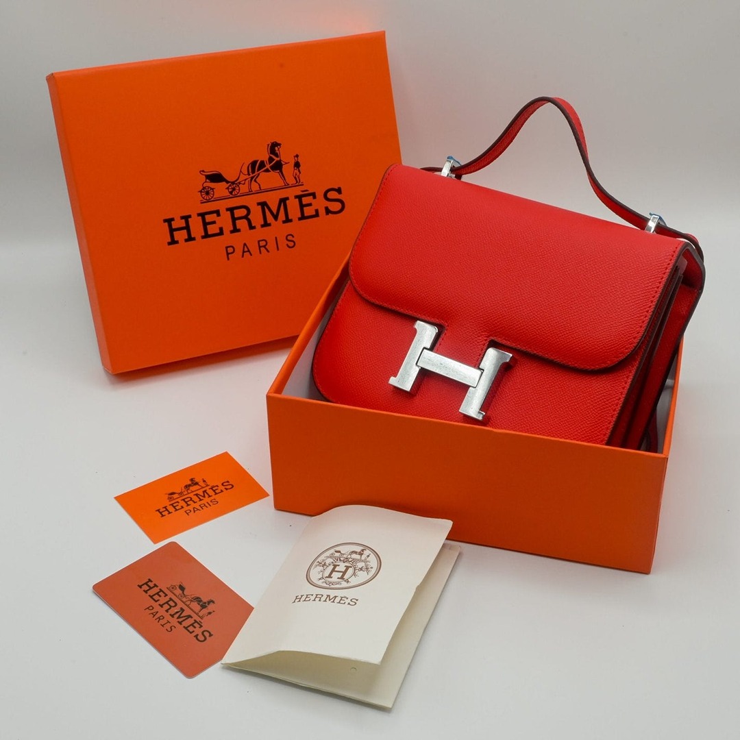 HERMES CONSTANCE 18 RED SHOULDER BAG.