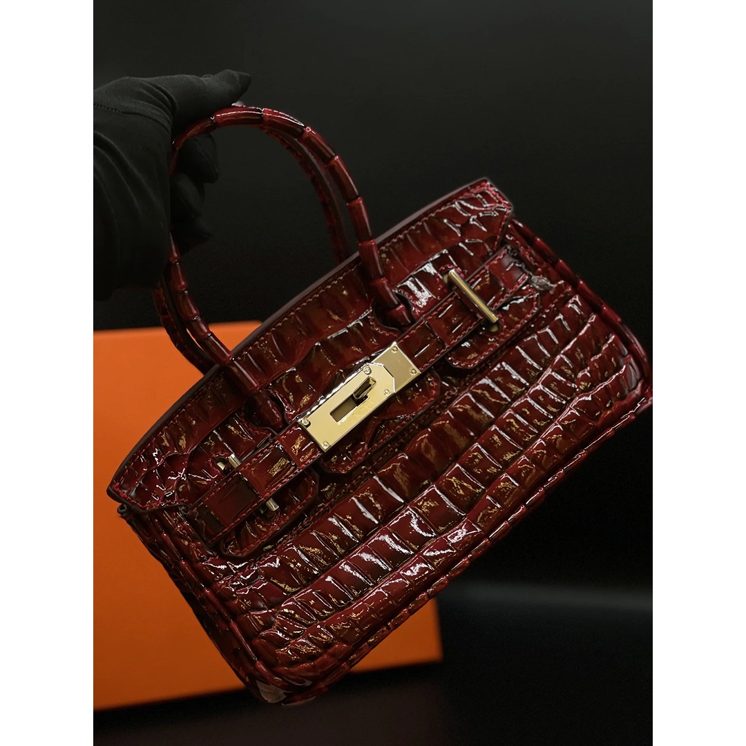 HERMES HIMALIYANS CROCODILE MAROON HANDBAG