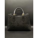 LOUIS VUITTON PETIT PALAIS BLACK HANDBAG.
