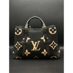 LOUIS VUITTON PETIT PALAIS BLACK HANDBAG.