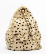 CHANEL MÉTIERS D'ART 25 Mini Handbag - Image 4