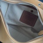 Coach Pocket Juliet Beige Bag. - Image 7